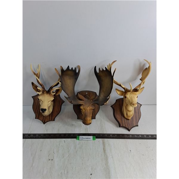 (3) Plastic Mounted Moose, Antelope & Deer Heads - Largest 12" High