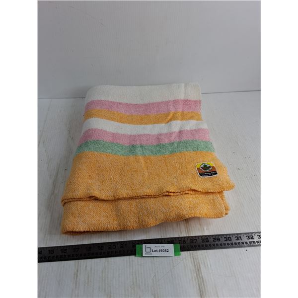 Plessis Woollen Mills 56" x 64" Wool Blanket (White/Pink/Green/Orange)