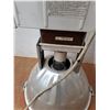 Image 5 : *(2)Cooper Lumark 400-Watt HID High-Bay Light Fixtures 26" ( as is, cannot ship)