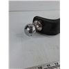 Image 4 : Trailer Hitch with 2" Ball, Pickup Preferred