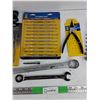 Image 3 : Combo Wrenches, Torx Sockets, Sculpting Tools, Needle Nose Pliers