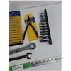 Image 4 : Combo Wrenches, Torx Sockets, Sculpting Tools, Needle Nose Pliers