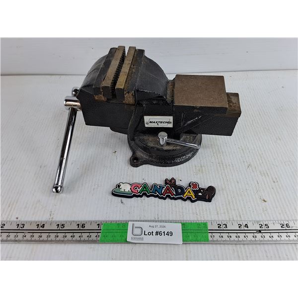 Maxtech Bench Vise & Canada Key Chain, Pickup Only