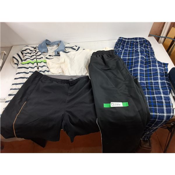 T Shirts, Sweatpants & Shorts - Size M