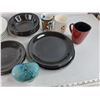 Image 6 : Ceramic Plates, Bowls & Mugs