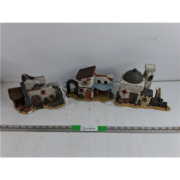 Light Up House Decor - Powers On, As Is