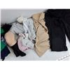 Image 3 : Assorted Clothes & Lululemon Leggings - Size S -M