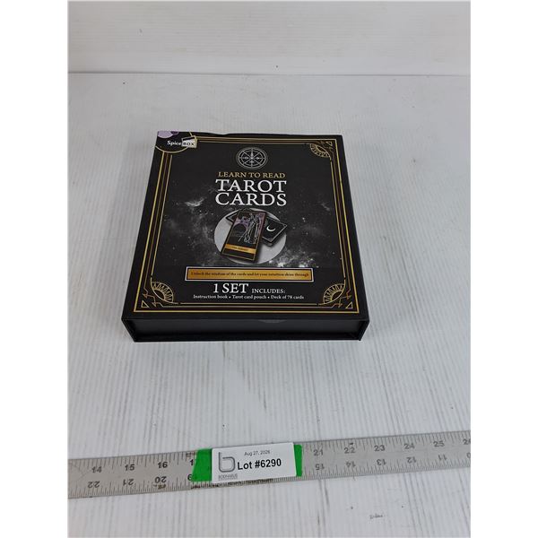 Learn To Read Tarot Cards ( as is)