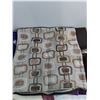 Image 3 : Pillow Covers & Fabric Napkins