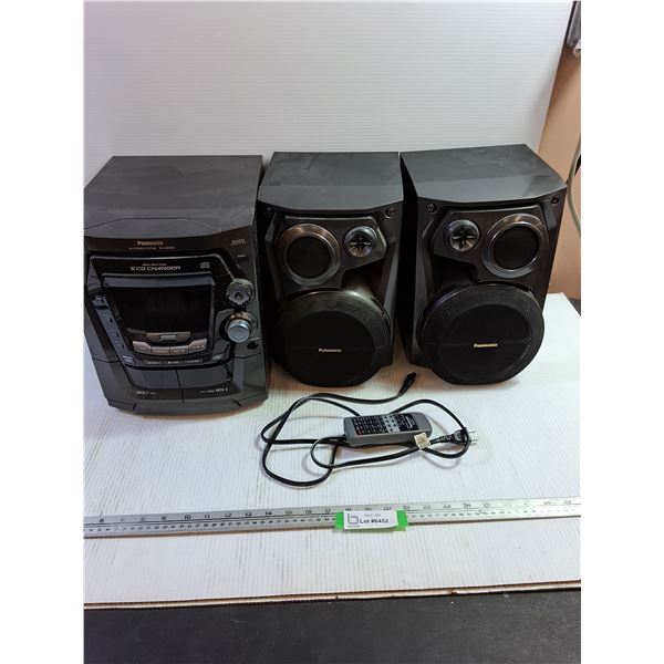Panasonic Stereo System with Speakers - Not Working