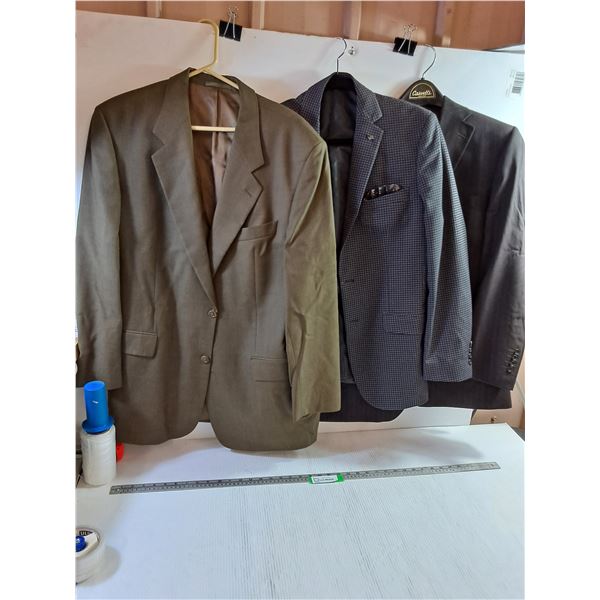 * (3) Men's Suit Jackets (L, L, XL), 1 Pants w/Large Suit