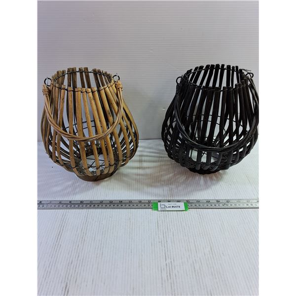 (2) Outdoor Decorative Lantern Holders