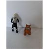 Image 2 : (2) Battlestar Galactica Figurines Up to 4.5"