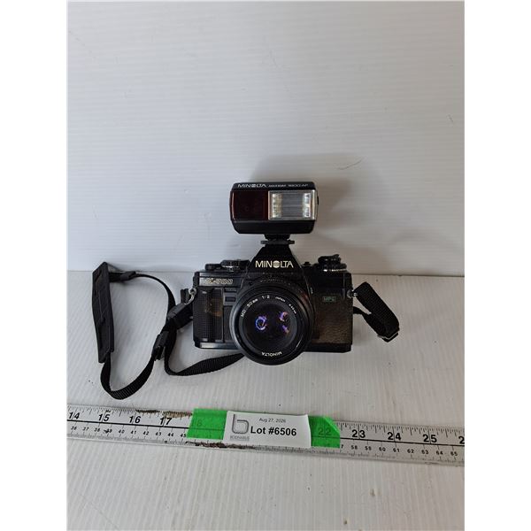 Minolta X-700 Camera & Flash- As Is