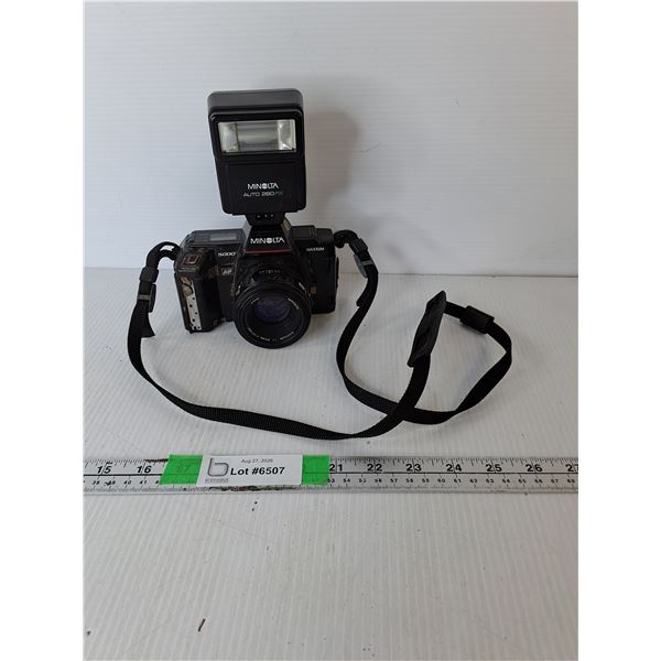 Minolta Maxxum 5000 Camera & Flash- As Is