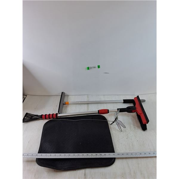 Car Window Washer, Snowbrush, Dragonfly Lawn Decoration, Floor Mat with Grip