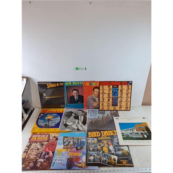 (11) Vinyl Records, Jim Reeves, Herb Alpert, Billy Joel, Emeralds