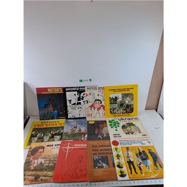(12) Vinyl Records, Mae Chwaluk, Roy Nykytyshn, Northern Kings, Metro