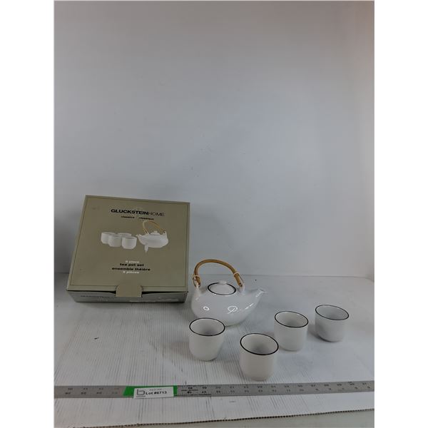 Gluckstein Home 5 Piece Tea Set (as is)