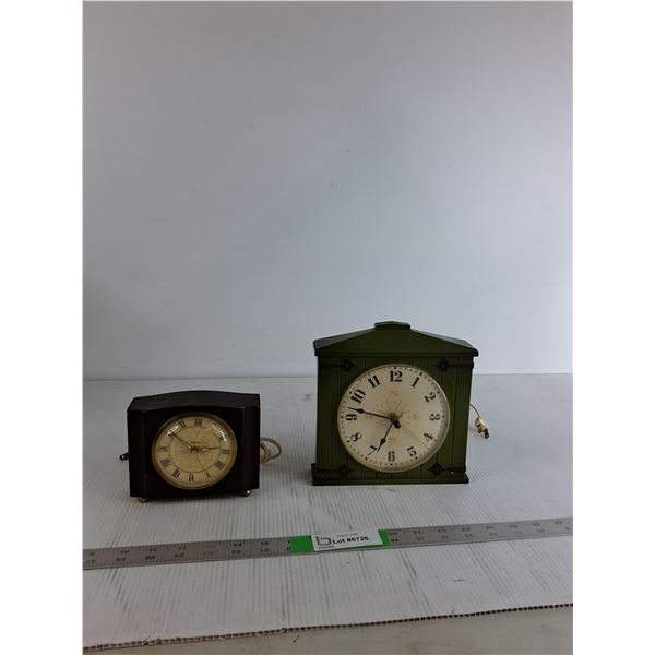(2) Vintage Clocks (both power on, as is)