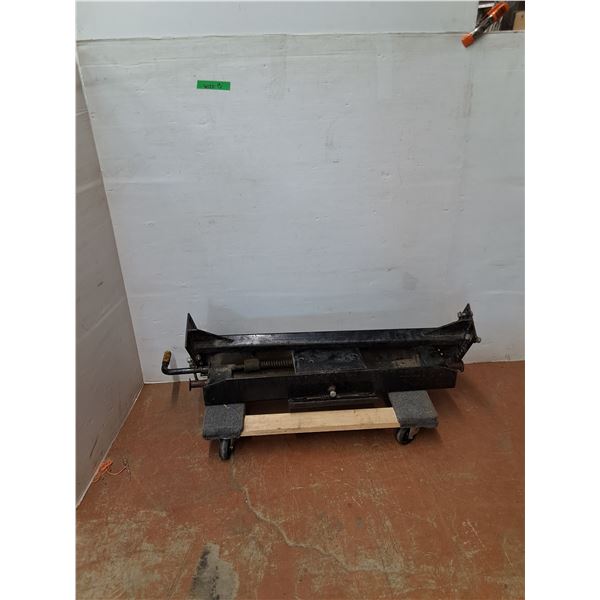 5th Wheel Hitch Assembly 40" ( as is, cannot ship)