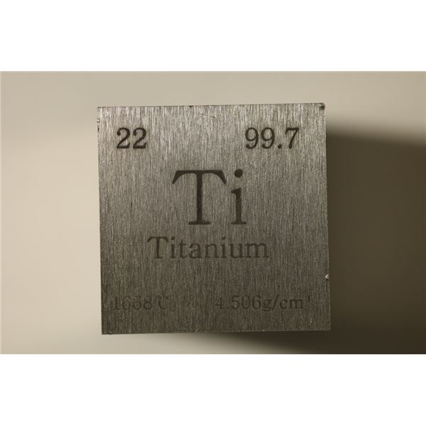 70.9 GRAMS TITANIUM CUBE WITH TABLE OF ELEMENTS