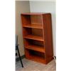 Image 1 : Wooden Bookshelf