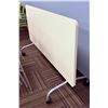 Image 5 : Conference Table With Casters and 6 Stackable Guest Chairs
