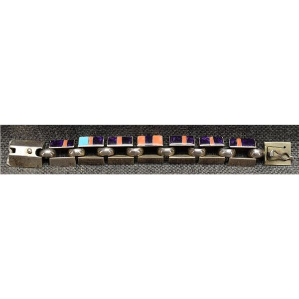 NAVAJO BRACELET (T DRAPER)
