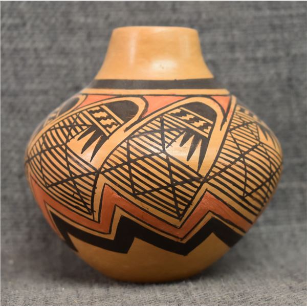 HOPI POTTERY JAR (MIRIAM NAMPEYO)