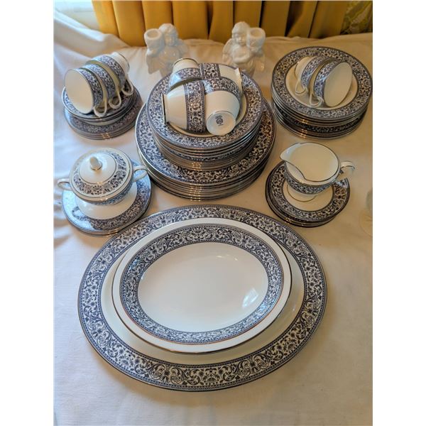 Minton Infanta Bone China Dinnerware Set, Made in England