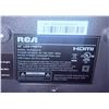 Image 5 : RCA 32-Inch LED FHD TV with Stand and Toshiba DVD/VHS Combo