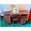 Image 1 : Singer Stylist 413 Zig-Zag Sewing Machine with Case, Table and Chair