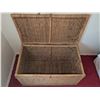 Image 6 : Rectangular Wicker Storage Trunk with Hinged Lid