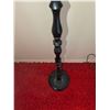Image 2 : Wood Floor Lamp with Woven Rattan Shade