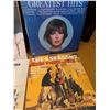 Image 2 : 12 Classic Pop and Easy Listening Vinyl LPs
