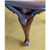Image 5 : Dark Wood Oval Coffee Table with Cabriole Legs