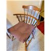 Image 7 : Wood Drop-Leaf Dining Table With Two Windsor Arm Chairs