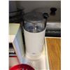 Image 14 : Corning Ware Blue Cornflower, Pyrex and Kitchen Small Appliances