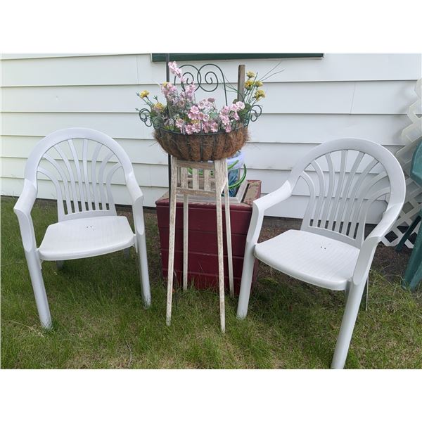 White Plastic Outdoor Patio Chairs