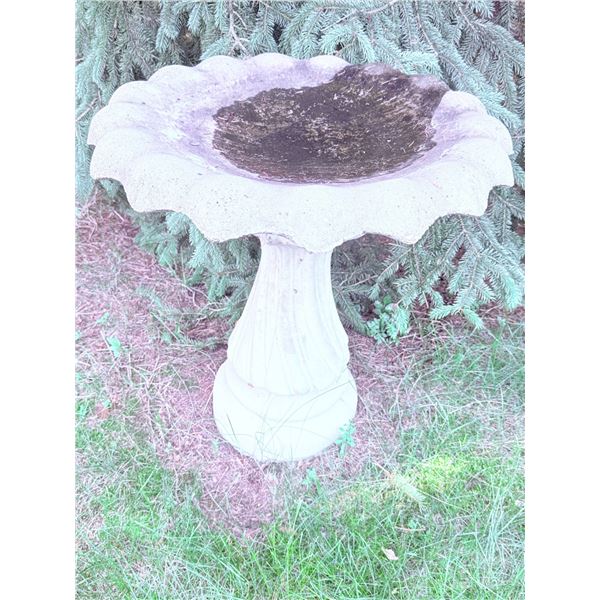 Concrete Fluted Pedestal Bird Bath