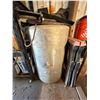 Image 2 : Concrete Cylinder 250W0G, Metal Framing, Hose, Buckets,