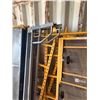 Image 8 : Multiple Werner & Metaltech Rolling Scaffolding Units 74" x 30"