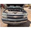 Image 18 : 2005 Chevrolet 3500 Duramax Diesel Dually Flatbed Truck (Doesn't Run)