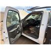 Image 28 : 2005 Chevrolet 3500 Duramax Diesel Dually Flatbed Truck (Doesn't Run)