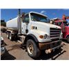 Image 3 : 2007 Sterling Water Truck (Starts & Runs - Needs Batteries)