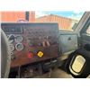 Image 9 : 1981 Peterbilt Tandem Dump Truck w/ Drop Axle (Doesn't Run - No ECU)