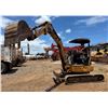 Image 1 : CAT Caterpillar 303.5C Mini Excavator (Starts & Runs - See Video)