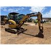 Image 5 : CAT Caterpillar 303.5C Mini Excavator (Starts & Runs - See Video)