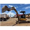 Image 61 : CAT Caterpillar 303.5C Mini Excavator (Starts & Runs - See Video)